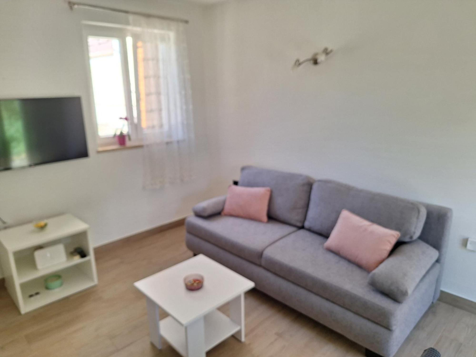 Apartment Olga 로비니 외부 사진